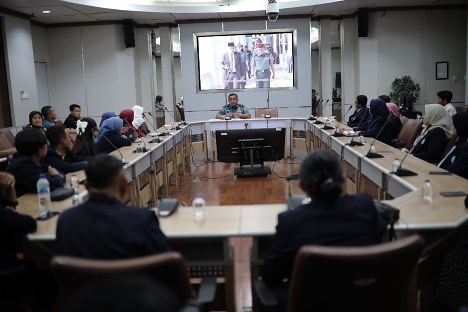Mahasiswa S2 HKn Fakultas Ilmu Sosial Universitas Negeri Malang Pelajari Kebijakan Pertahanan dan Keamanan di Lemhannas RI sebagai Upaya Mendukung SDG 16: Perdamaian, Keadilan, dan Kelembagaan yang Kuat