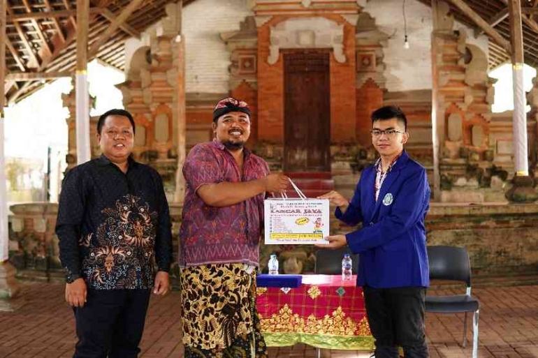 Menelusuri Kebudayaan dan Adat Istiadat, Mahasiswa HKN Melakukan Kunjungan ke Desa Adat Tenganan Pegringsingan di Bali